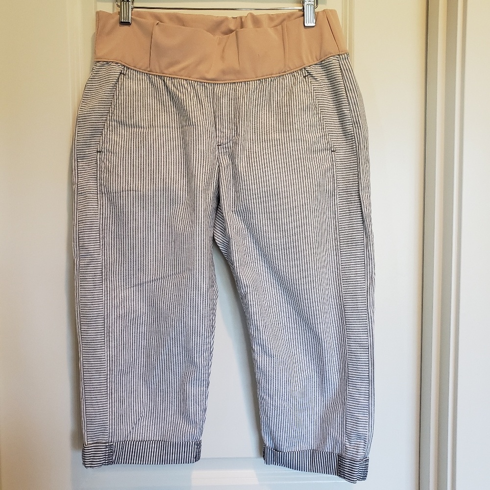 GAP Maternity Striped lightweight Crop Pants